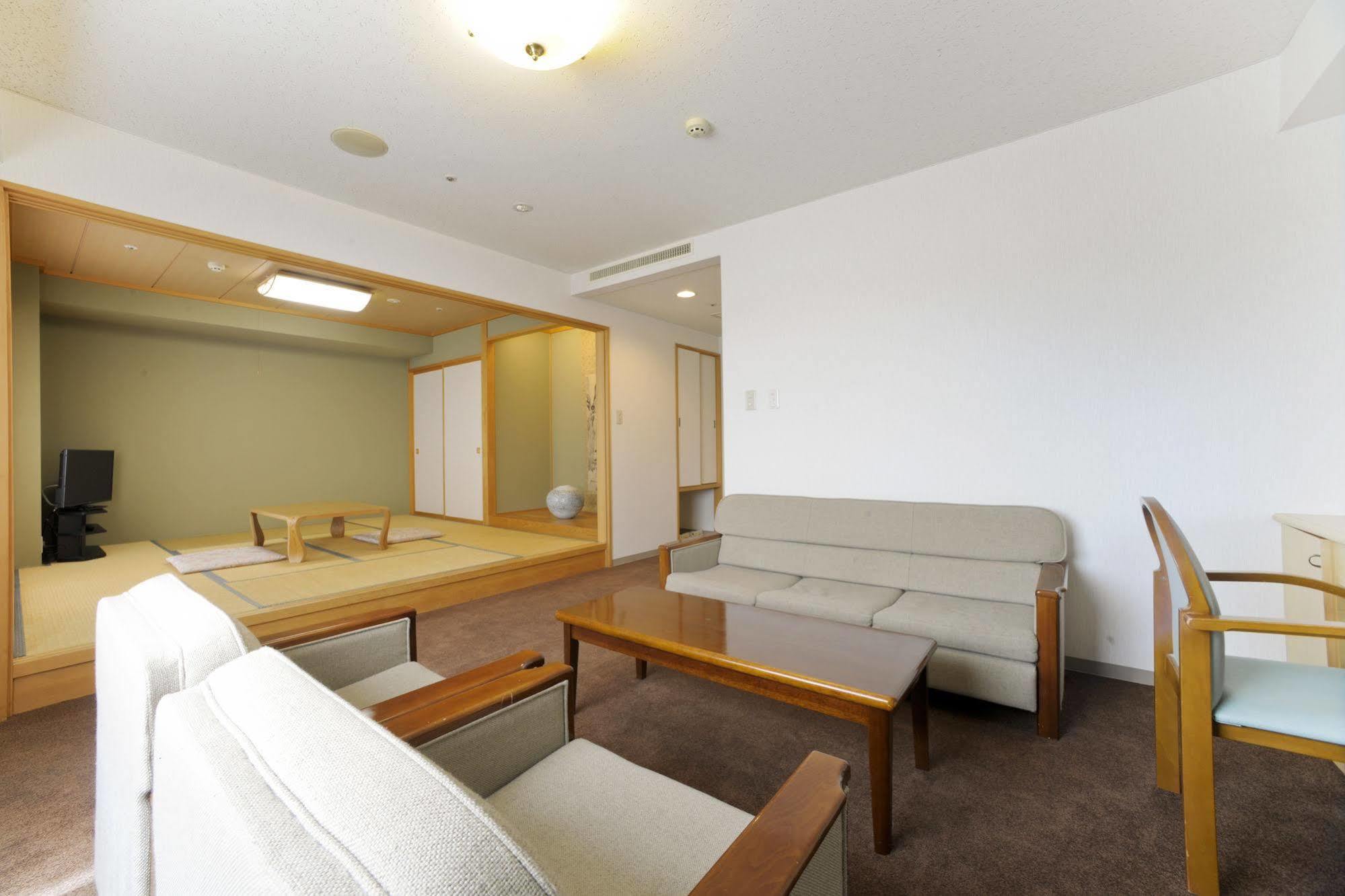 Yamagata Kokusai Hotel Exterior foto